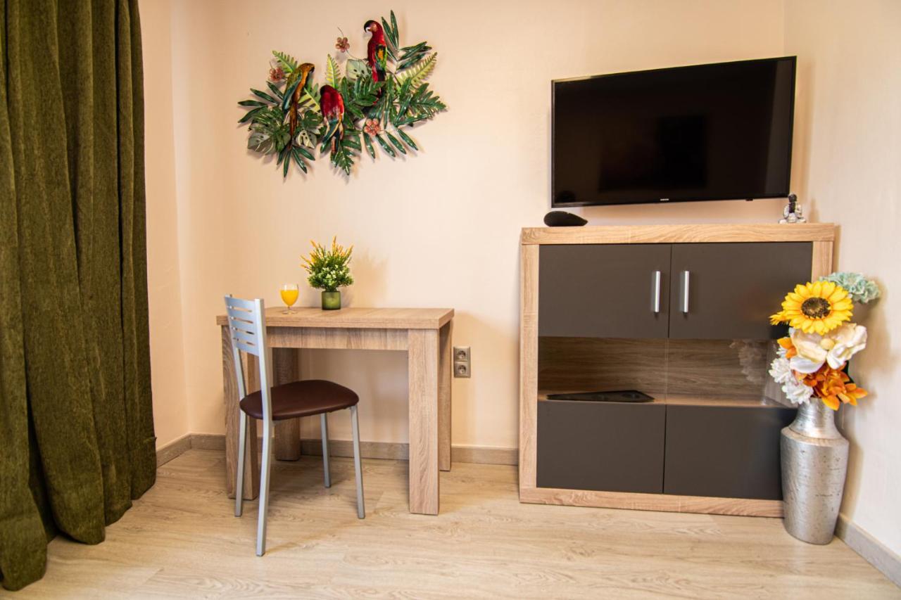 Benalbeach Playa Suite Benalmadena Exterior photo
