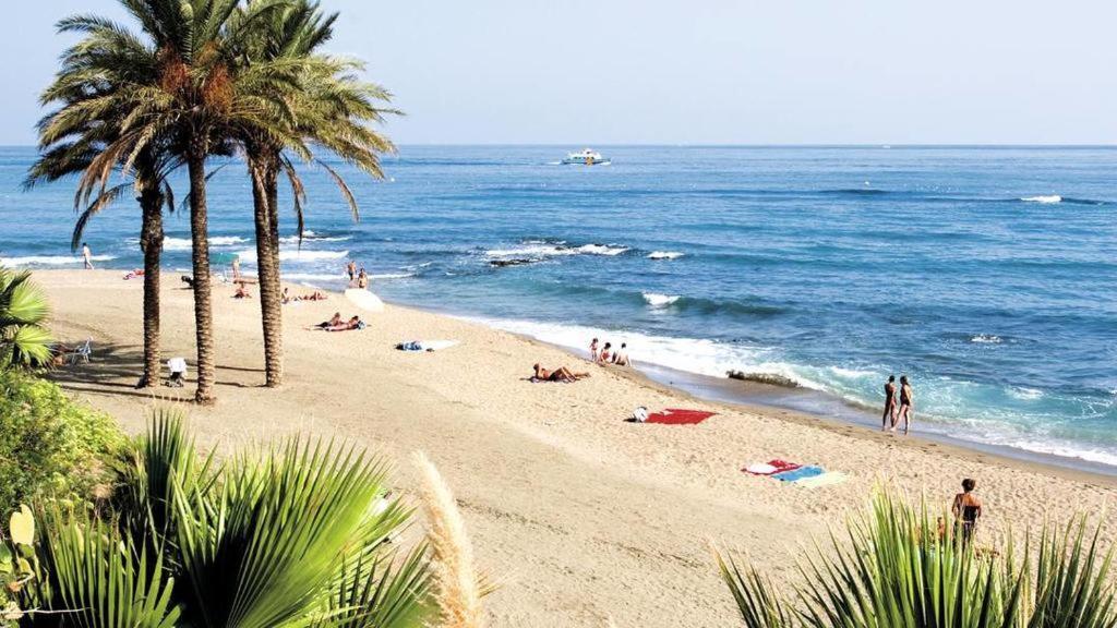 Benalbeach Playa Suite Benalmadena Exterior photo